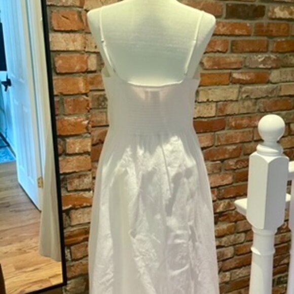 H&M linen blend, button down midi dress. Size M - Picture 3 of 5